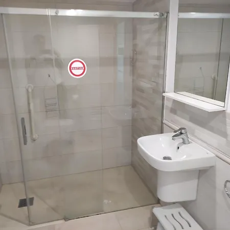 In First Line Apto 4-6 * Marbella