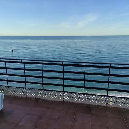 In First Line Apto 4-6 Apartment