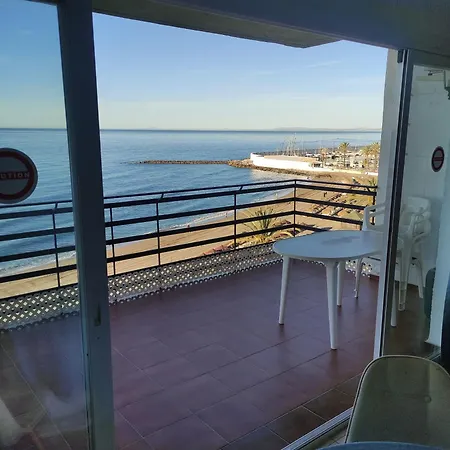 In First Line Apto 4-6 Apartment Marbella